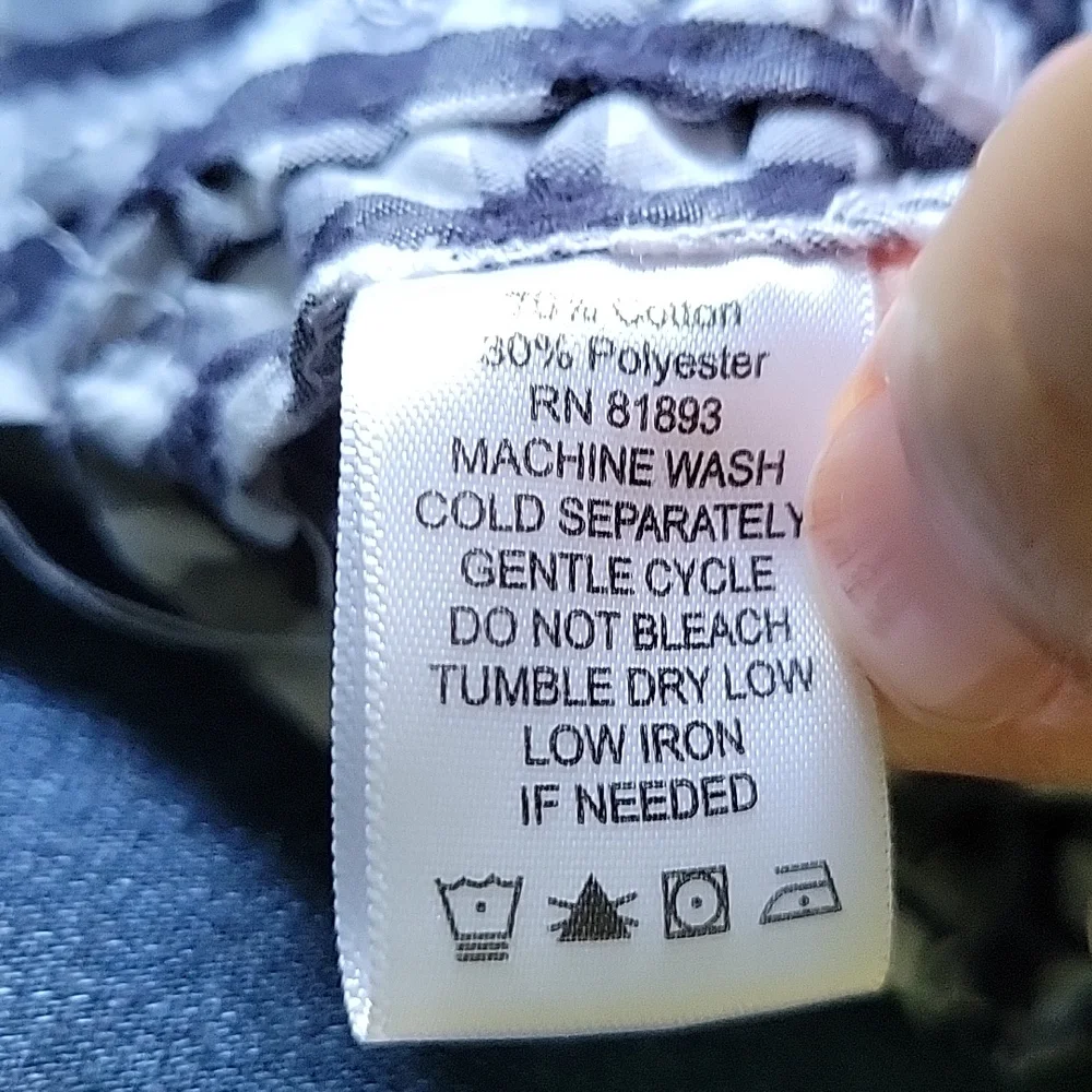 D & co gingham 3/4 ruffle sleeve top - Picture 8 of 8